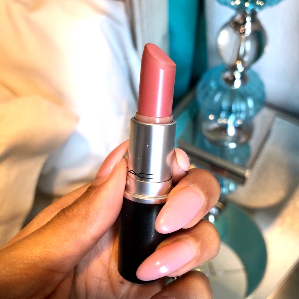 MAC lipstick in BRAVE